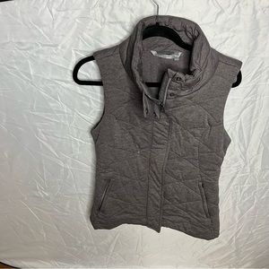 Athleta heather gray insulated vest - small